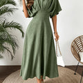 Elegantes Sommerkleid mit V-Ausschnitt und Fledermausärmeln