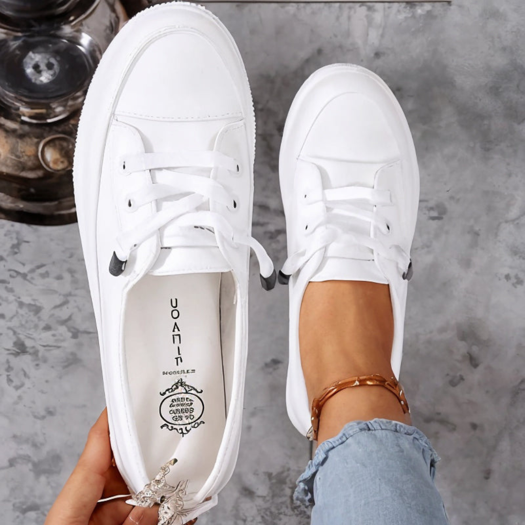 Sneaker Schnürer minimalistisch