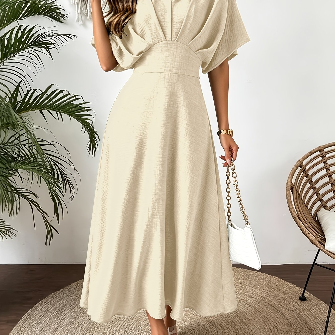 Elegantes Sommerkleid mit V-Ausschnitt und Fledermausärmeln