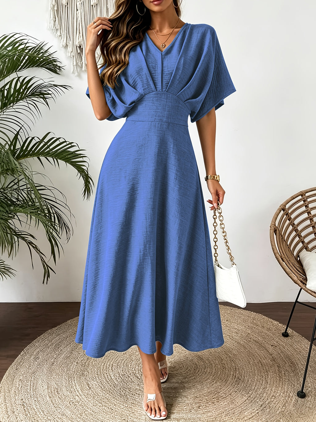 Elegantes Sommerkleid mit V-Ausschnitt und Fledermausärmeln