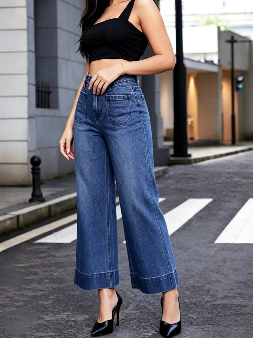 Cropped Schlagjeans mit hoher Taille im Wide-Leg-Schnitt