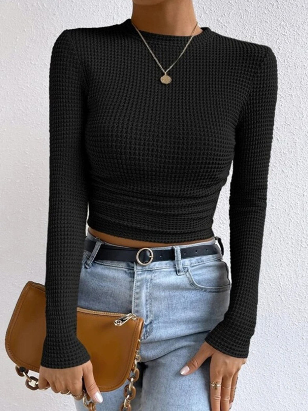 Crop Top Schwarz Langarm Waffelstrick seitlich