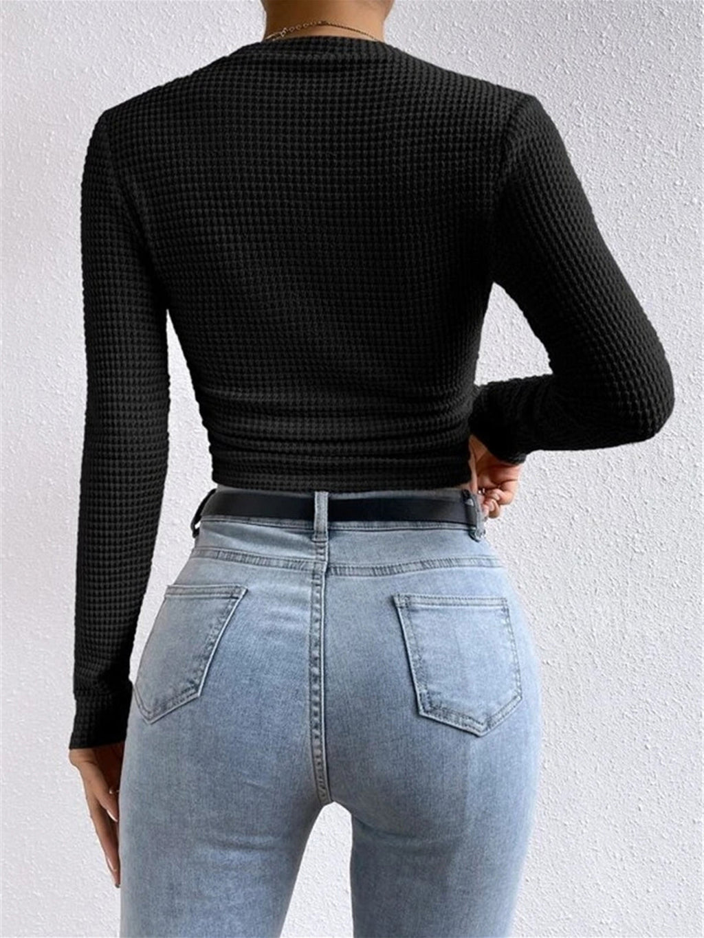 Crop Top Schwarz Langarm Waffelstrick Detail