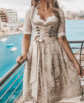 Deutsches Dirndlkleid Damen mit Schnürmieder und Spitzenbluse