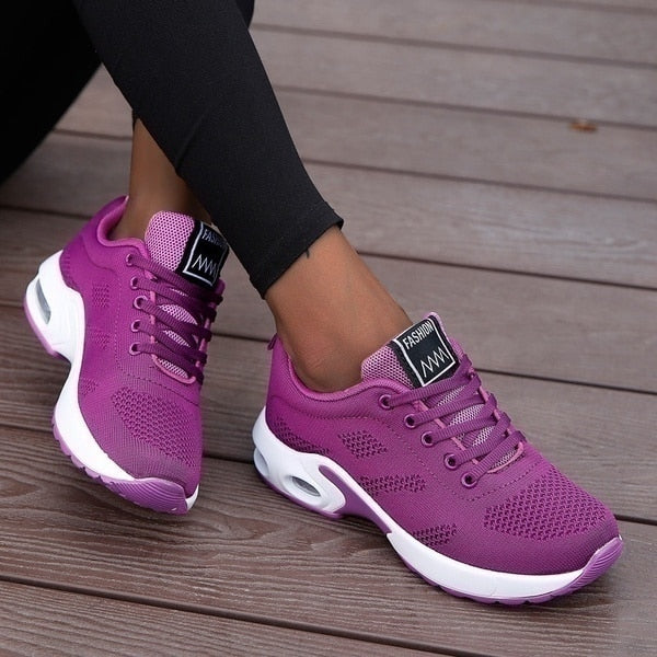 Orthopädische Sneaker mit bequemer Dämpfung