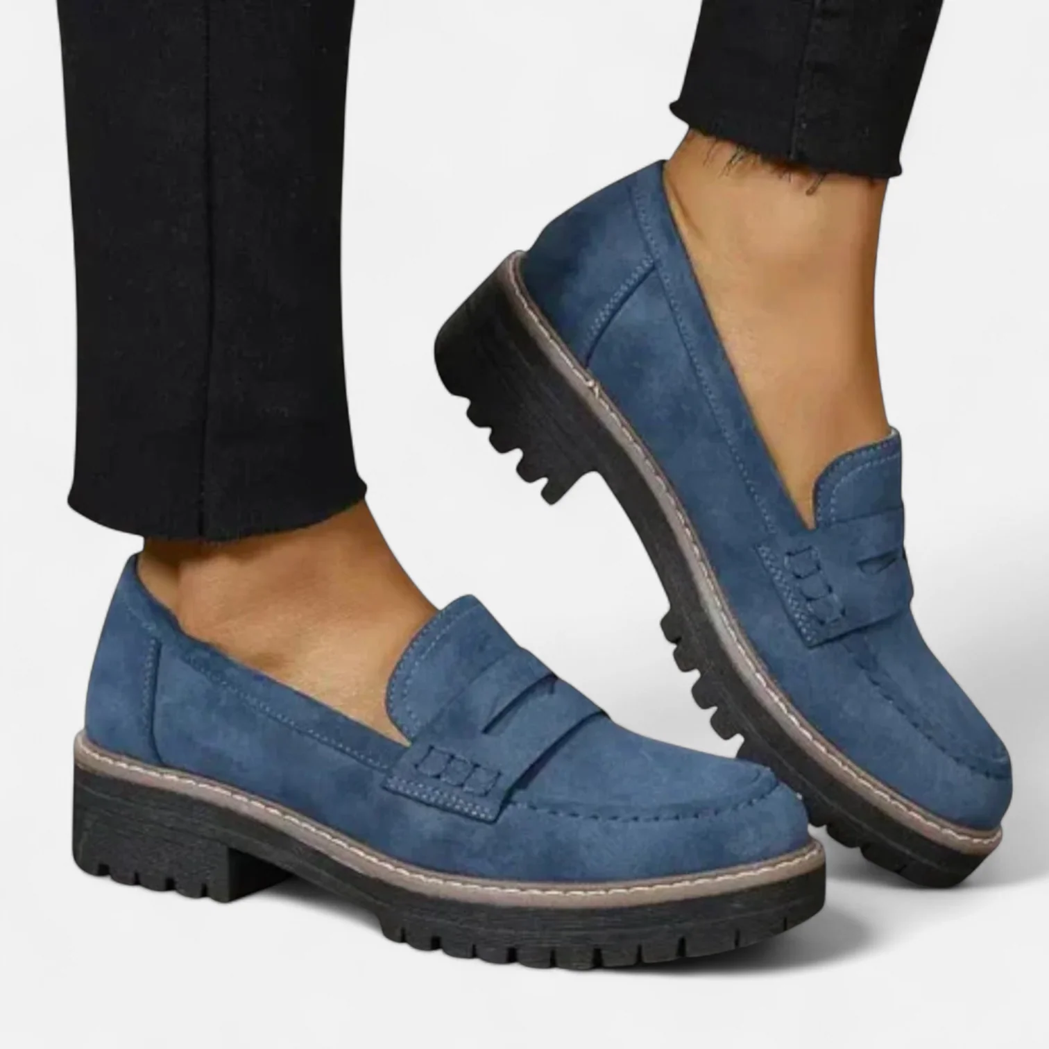 Loafer Slipper Marineblau mit Chunky-Sohle